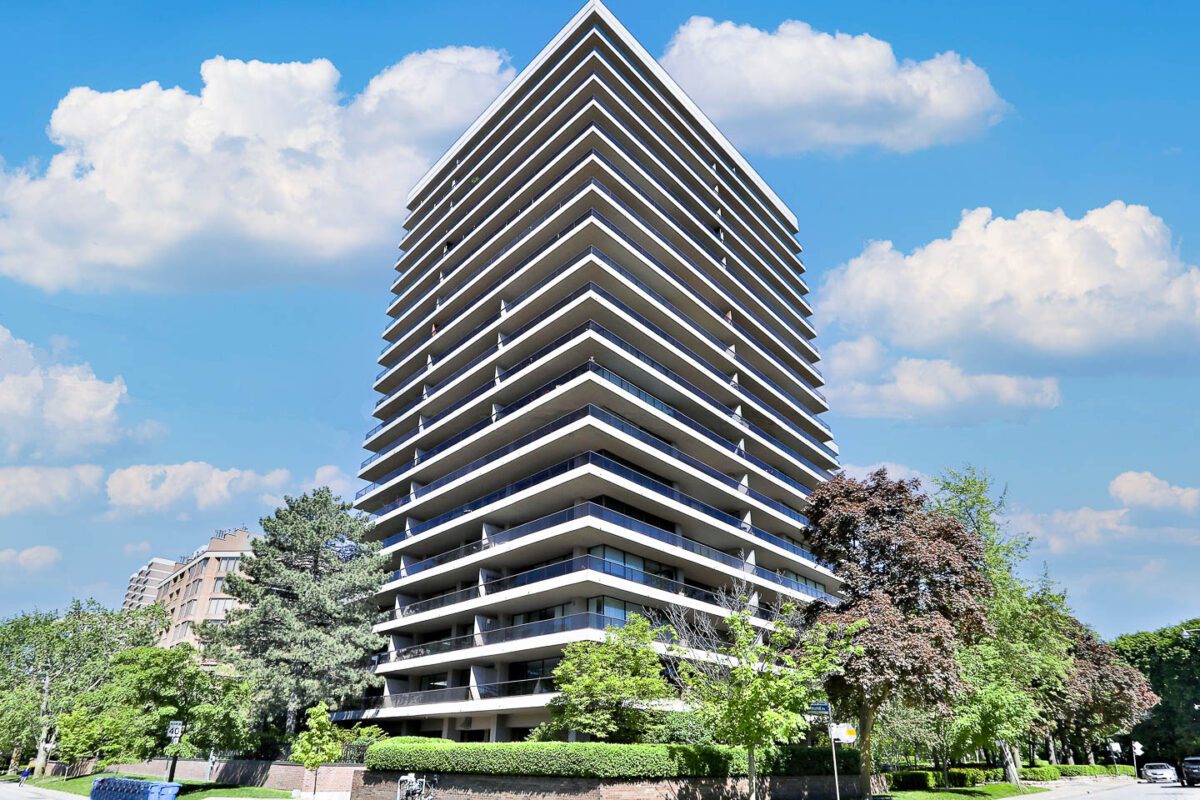 10 Avoca Avenue Suite 304 at Yonge and St. Clair, Toronto - Maggie Lind Real Estate Team