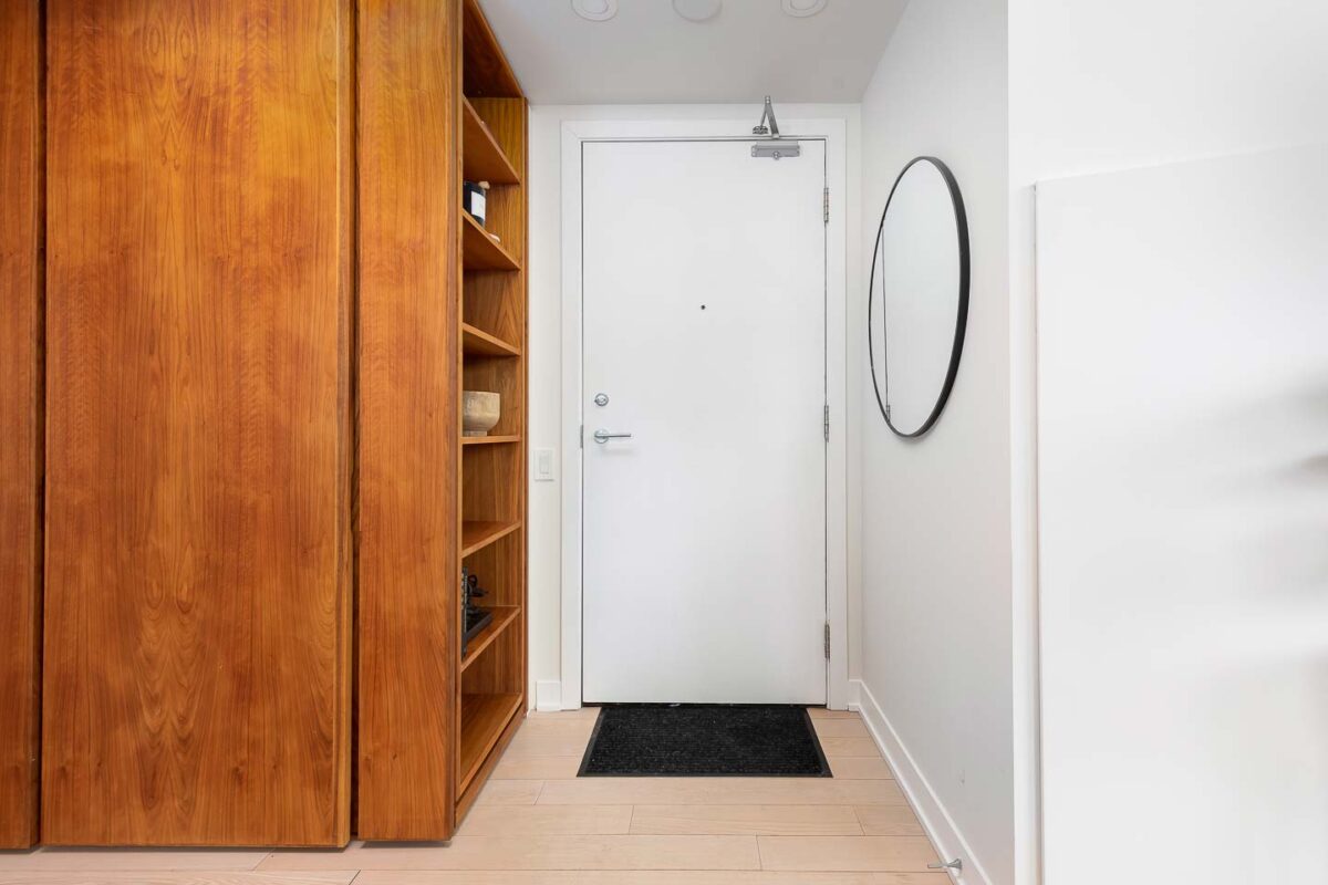 318 King Street East Suite 1406 in St. Lawrence Market, Toronto - Maggie Lind Real Estate Team