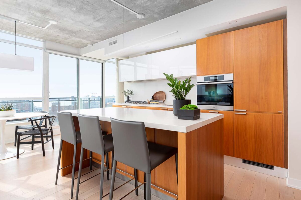 318 King Street East Suite 1406 in St. Lawrence Market, Toronto - Maggie Lind Real Estate Team