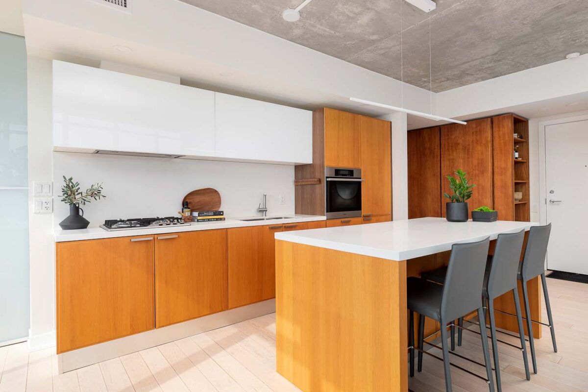 318 King Street East Suite 1406 in St. Lawrence Market, Toronto - Maggie Lind Real Estate Team