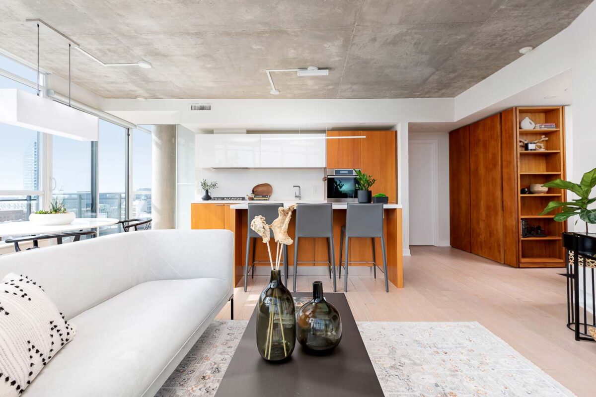 318 King Street East Suite 1406 in St. Lawrence Market, Toronto - Maggie Lind Real Estate Team