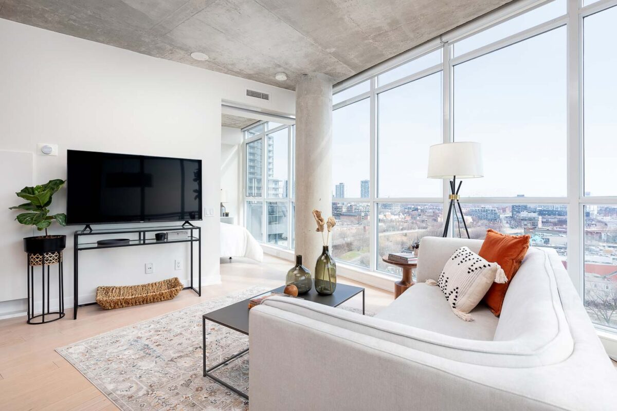 318 King Street East Suite 1406 in St. Lawrence Market, Toronto - Maggie Lind Real Estate Team