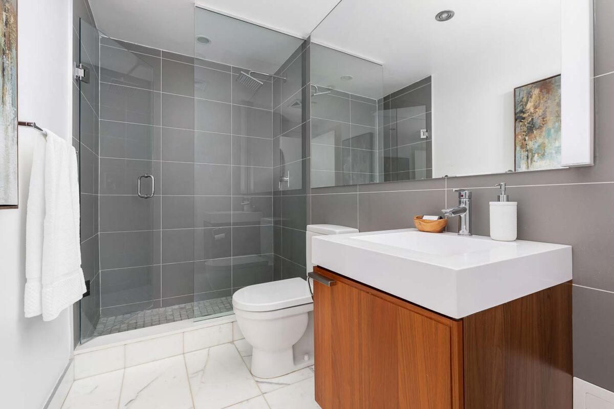 318 King Street East Suite 1406 in St. Lawrence Market, Toronto - Maggie Lind Real Estate Team