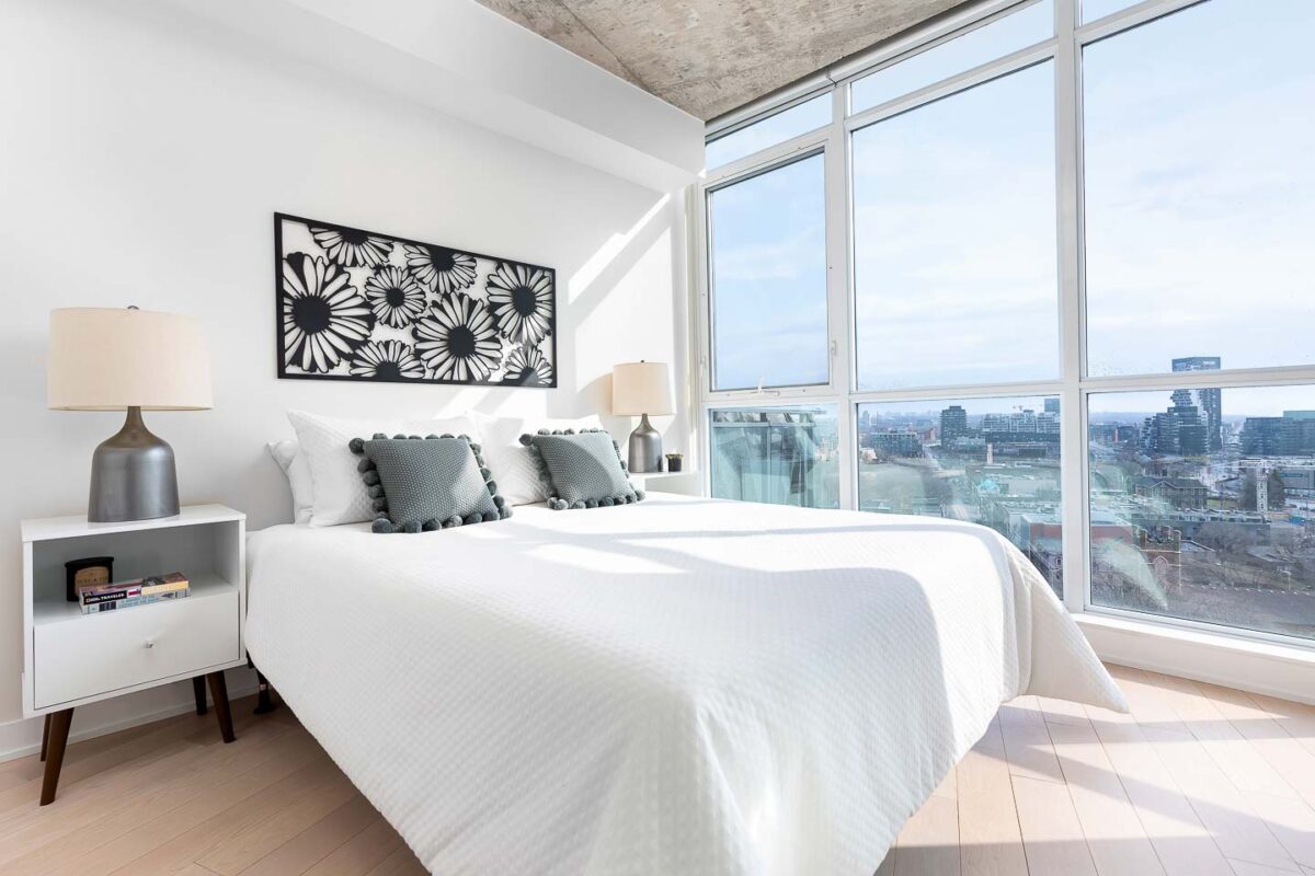 318 King Street East Suite 1406 in St. Lawrence Market, Toronto - Maggie Lind Real Estate Team